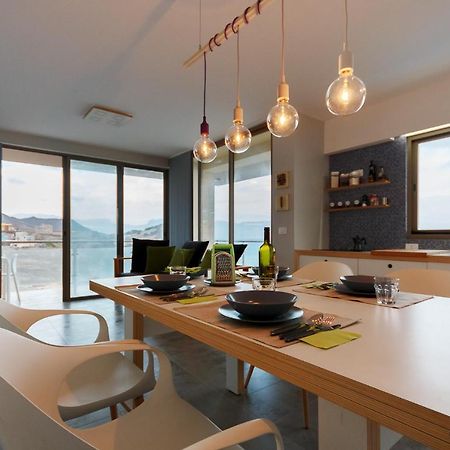 Seafront Holiday House On The Mindelo Bay Екстериор снимка