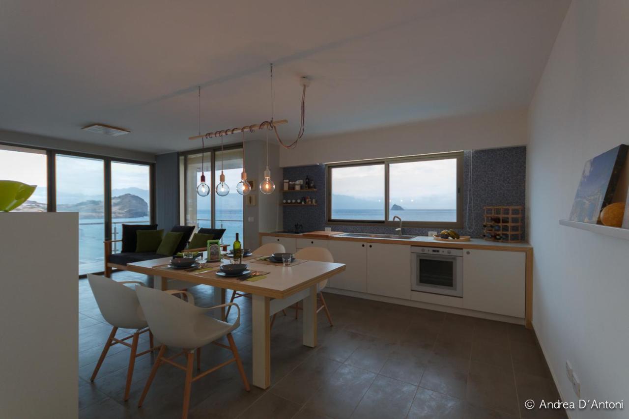 Seafront Holiday House On The Mindelo Bay Екстериор снимка