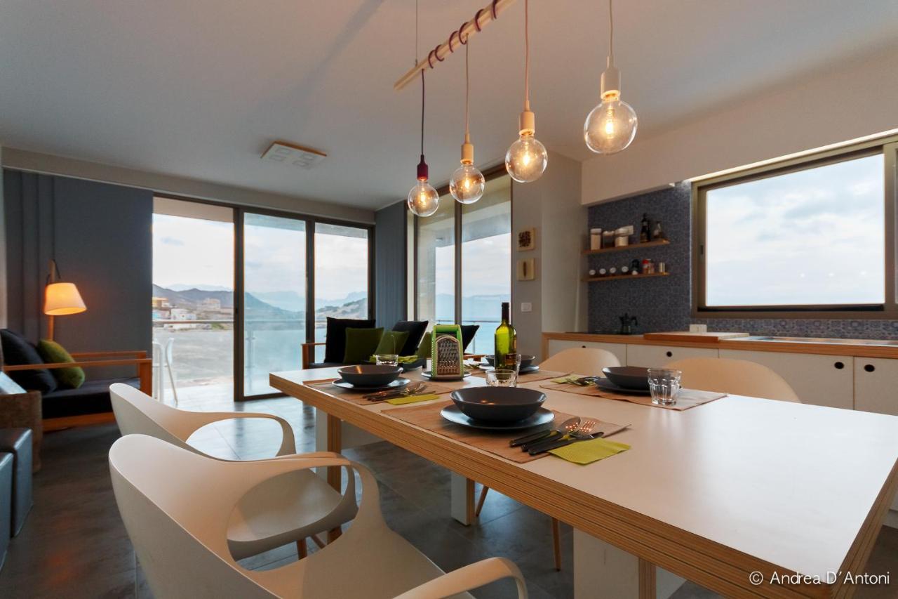 Seafront Holiday House On The Mindelo Bay Екстериор снимка
